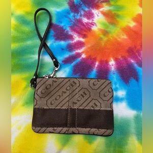 💜COACH Signature Stripe Lozenge Wristlet in Brown and Tan Fabric